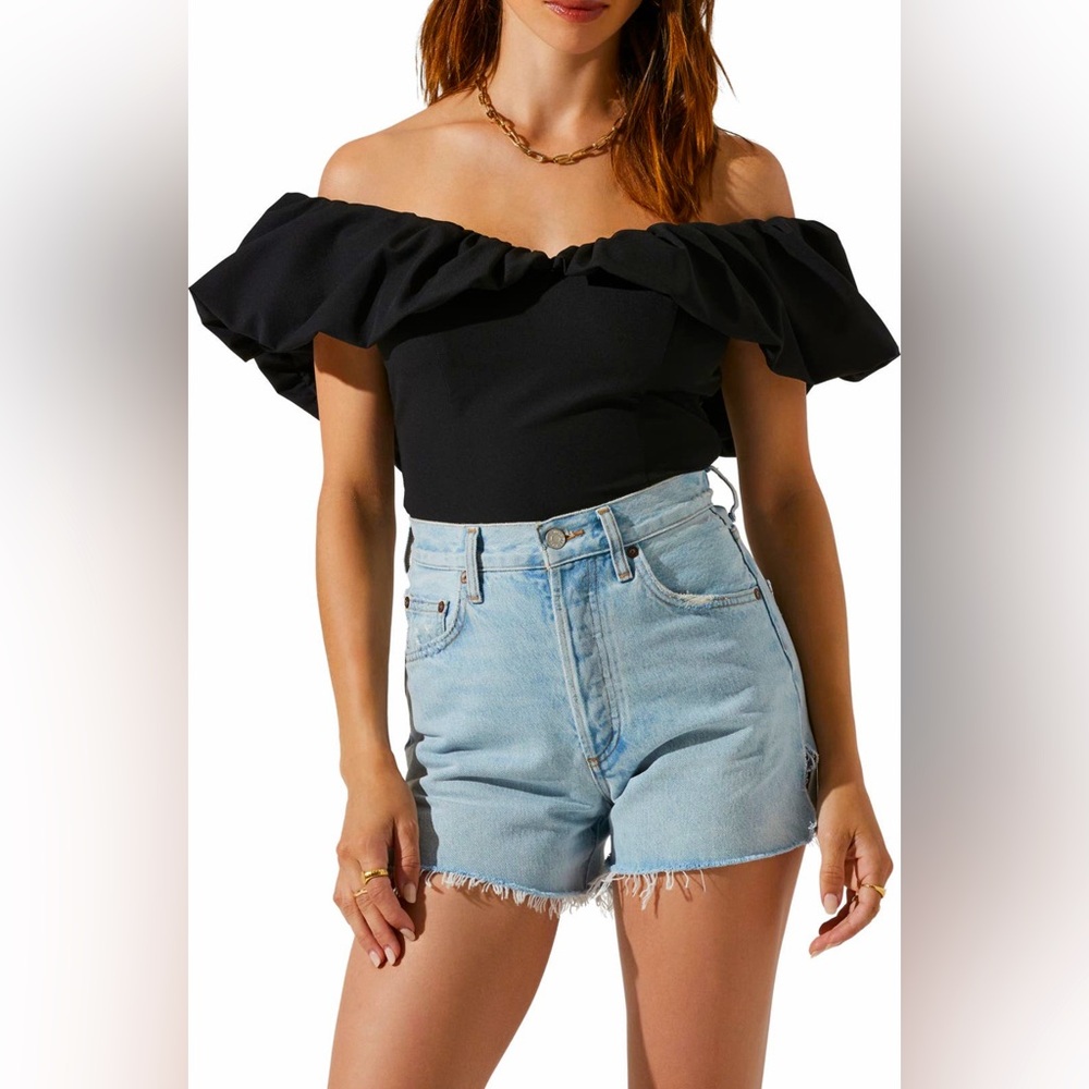 ASTR the Label Claribelle Off the Shoulder Top, Black, Size M, Like New